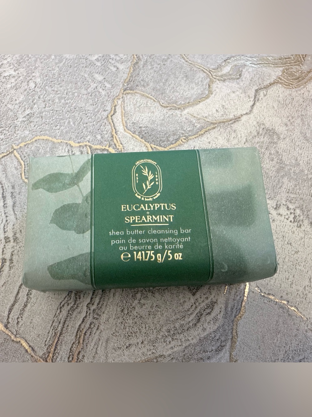 Bath & Body Works Eucalyptus Spearmint Shea Butter Cleansing Bar - Green